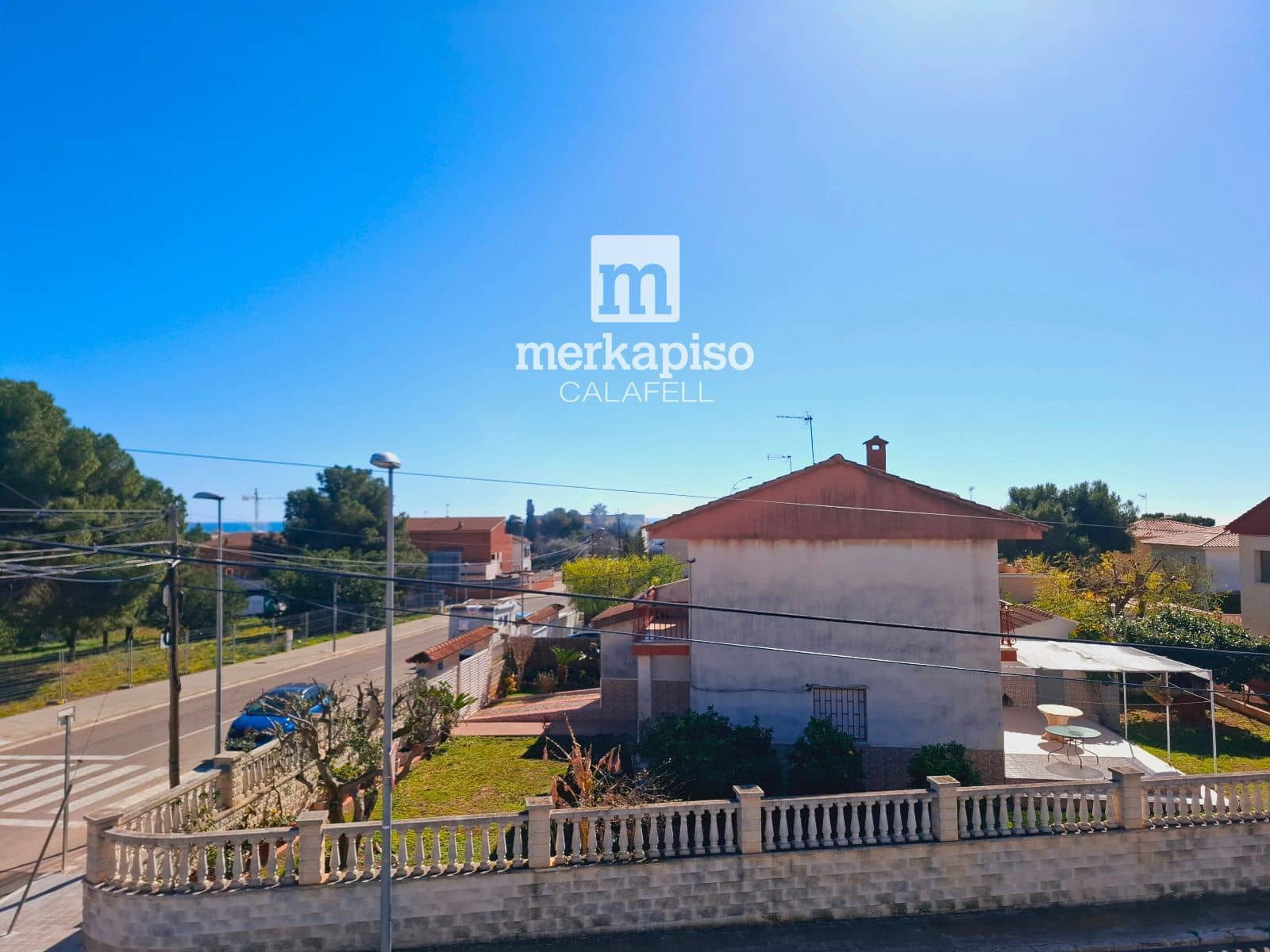 4 makuuhuone Huvila myytävänä paikassa Cunit mukana uima-altaan 
autotalli - 425 000 € (Ref: 9658020)