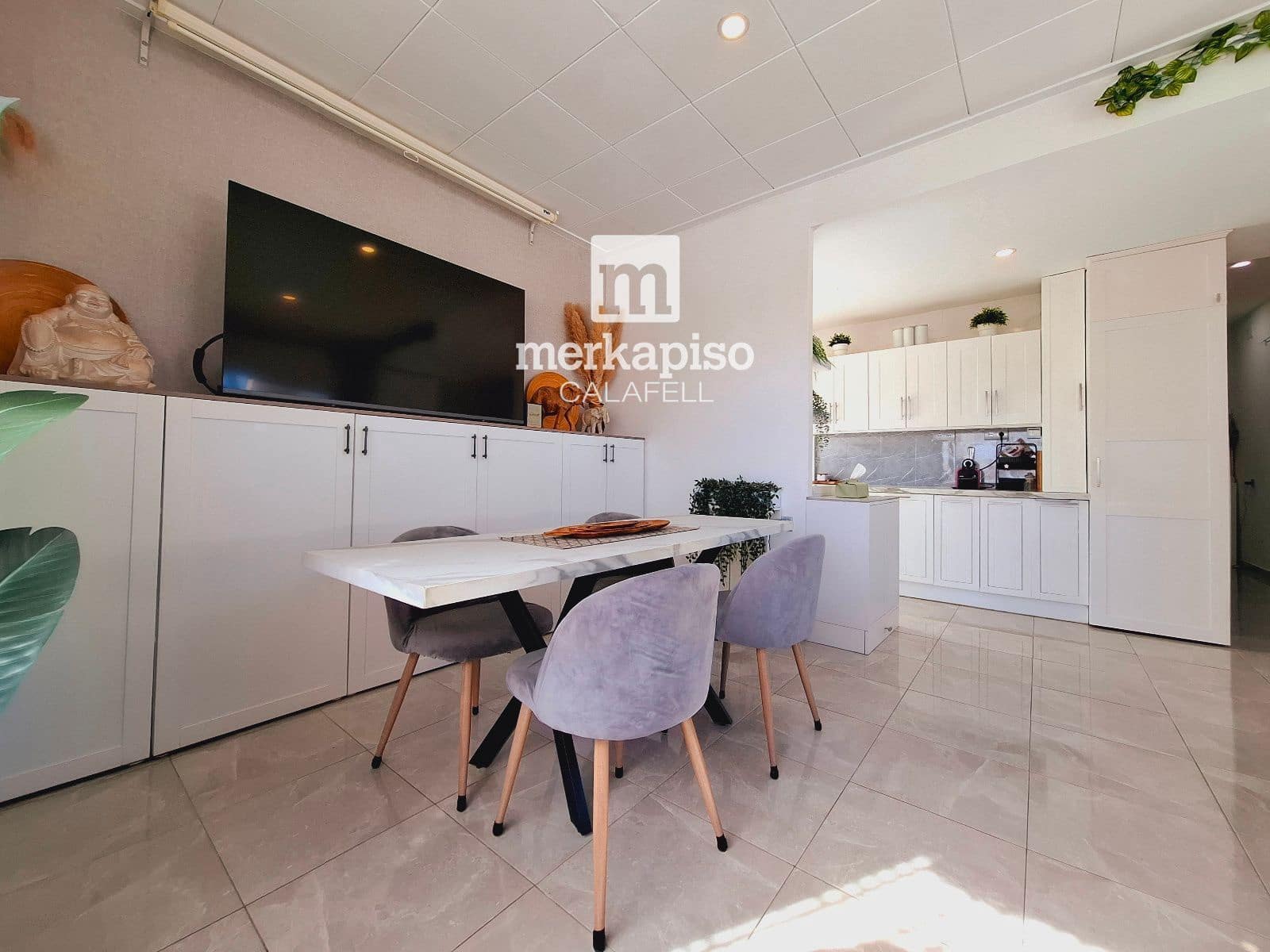 4 makuuhuone Huvila myytävänä paikassa Cunit mukana uima-altaan 
autotalli - 425 000 € (Ref: 9658020)