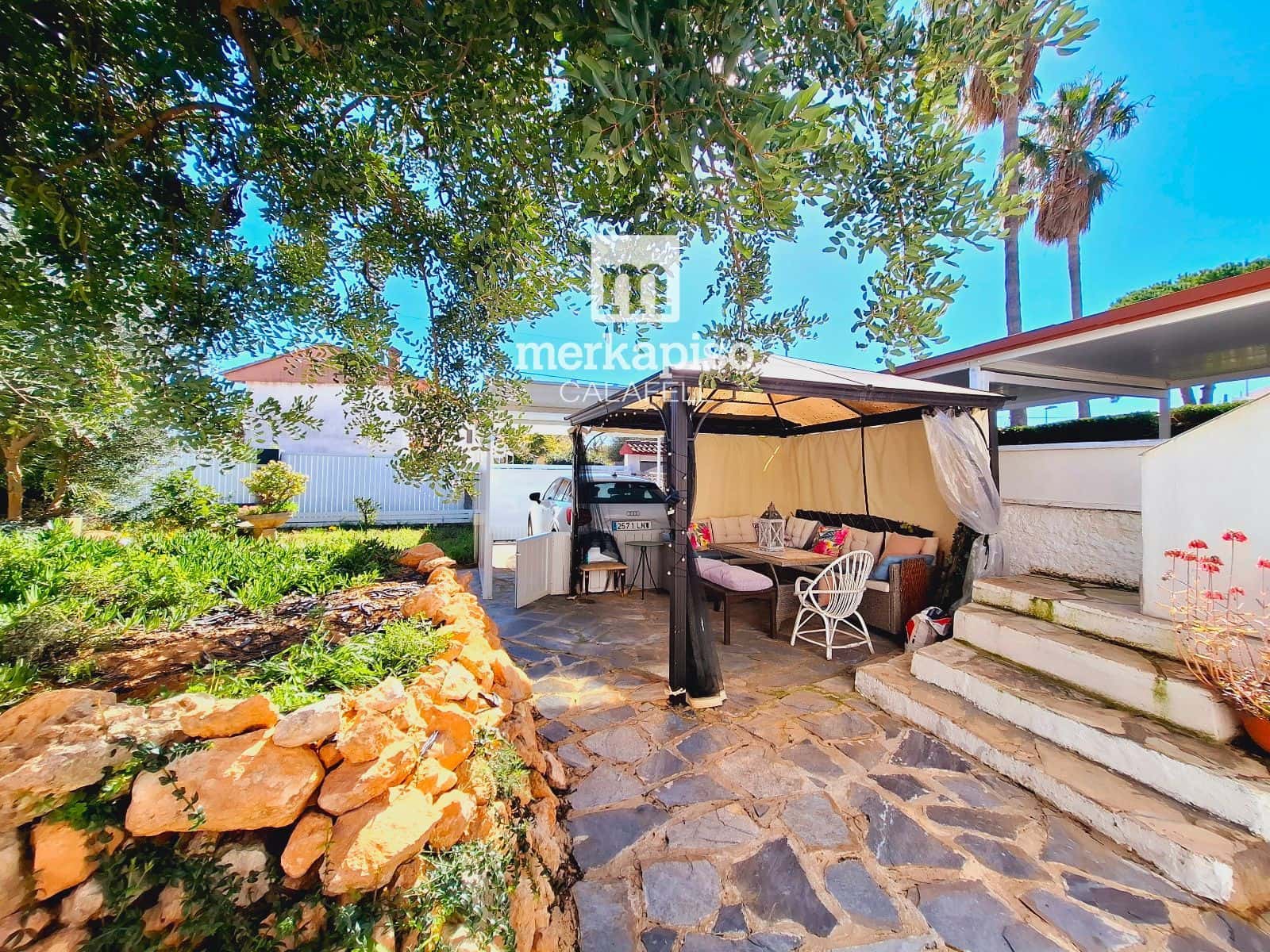 4 makuuhuone Huvila myytävänä paikassa Cunit mukana uima-altaan 
autotalli - 425 000 € (Ref: 9658020)