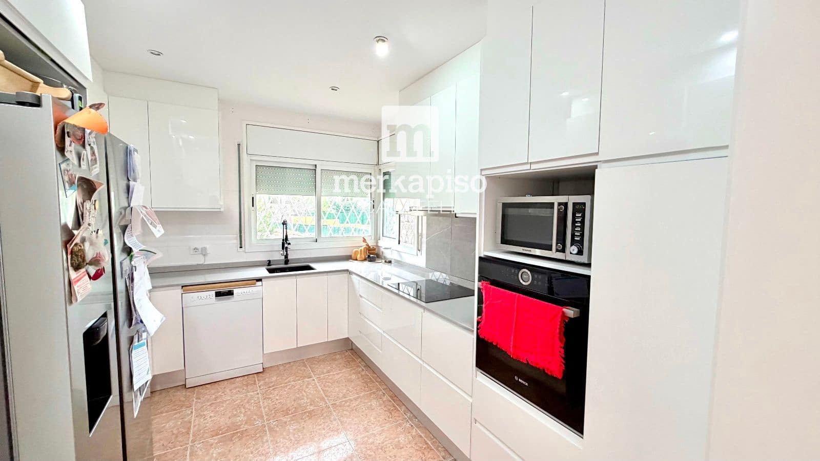 4 slaapkamer Villa te koop in Segur de Calafell met zwembad garage - € 430.000 (Ref: 9667111)