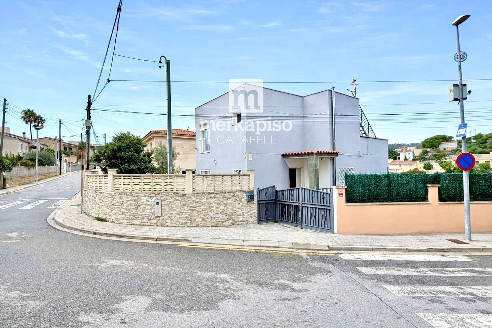 4 slaapkamer Villa te koop in Segur de Calafell met zwembad garage - € 430.000 (Ref: 9667111)