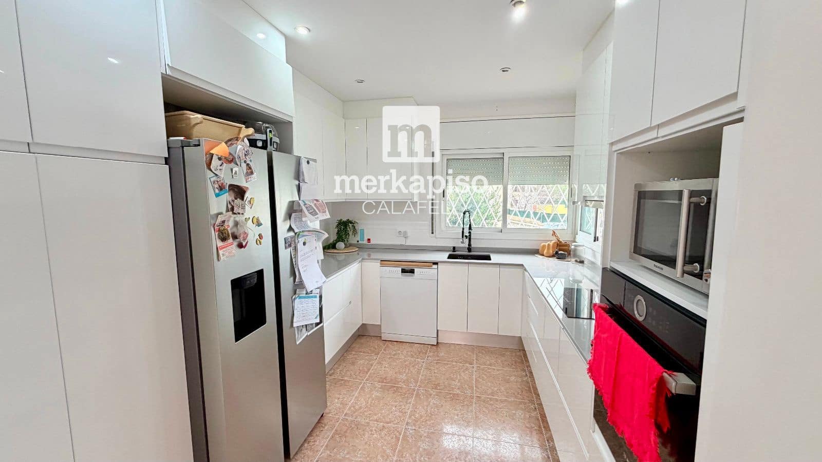 4 slaapkamer Villa te koop in Segur de Calafell met zwembad garage - € 430.000 (Ref: 9667111)