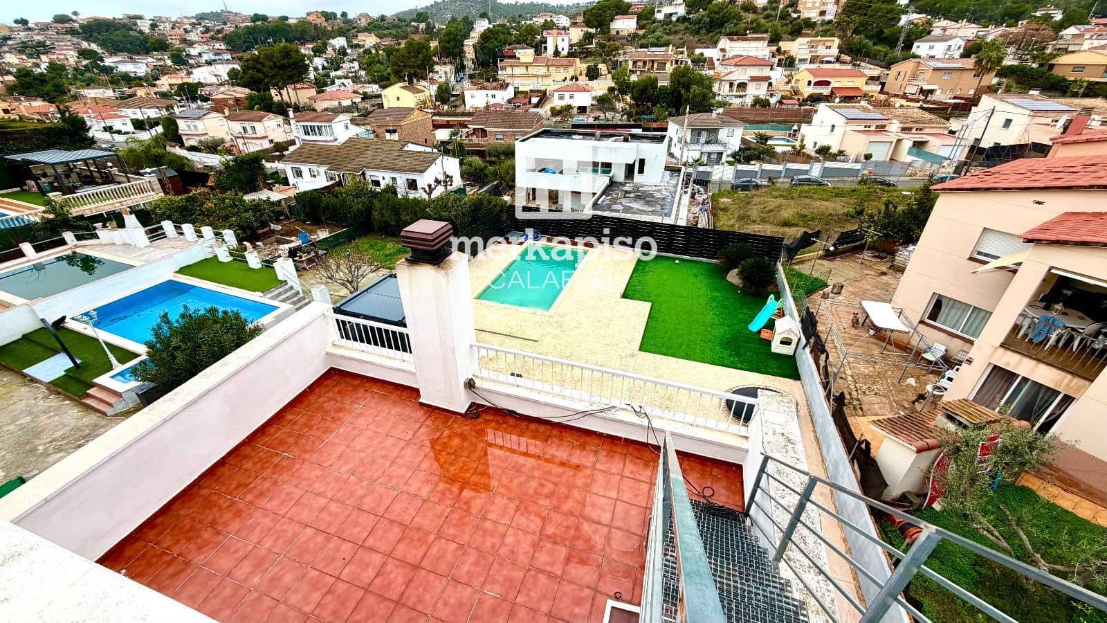 4 slaapkamer Villa te koop in Segur de Calafell met zwembad garage - € 430.000 (Ref: 9667111)