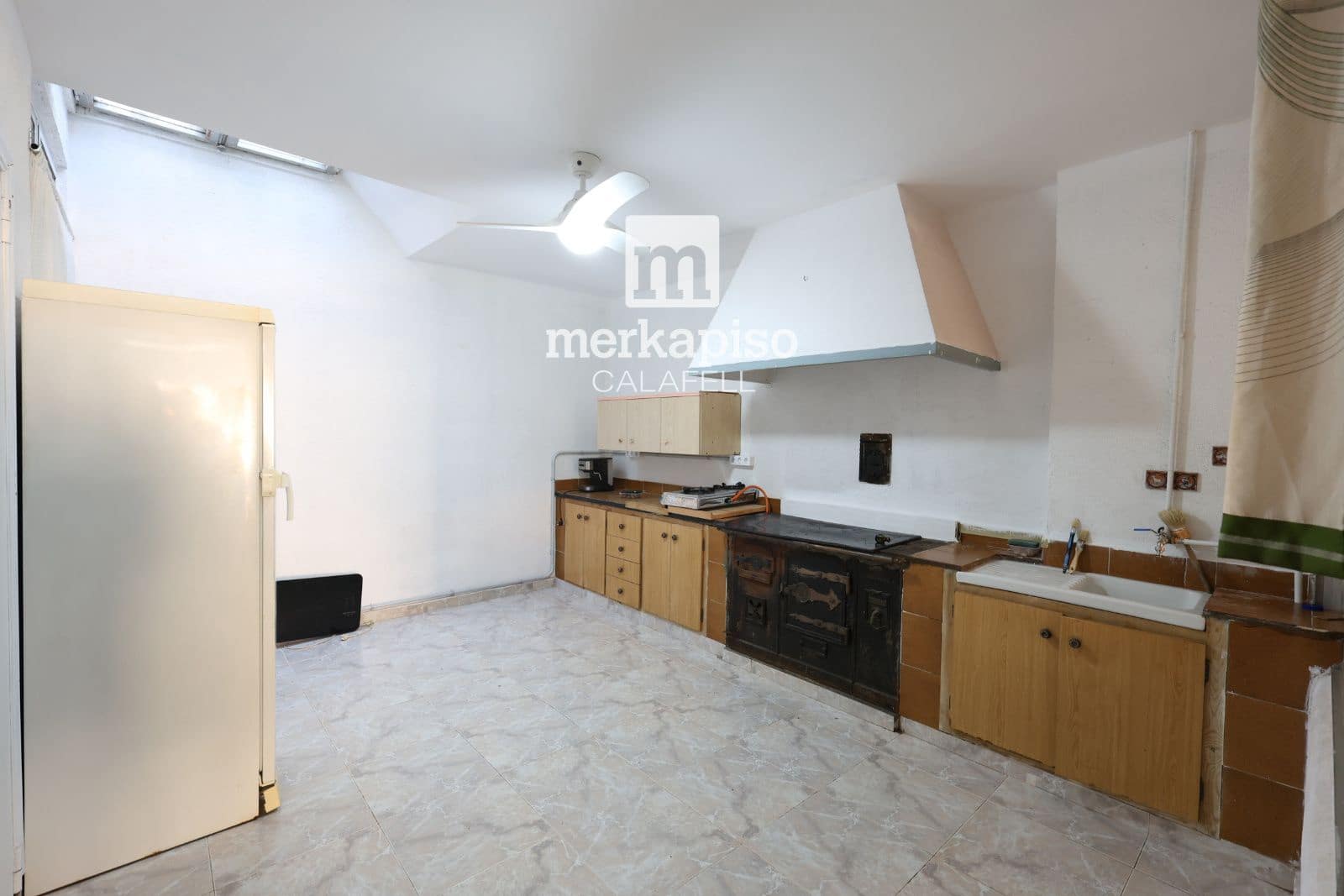 4 bedroom Flat for sale in El Vendrell with garage - € 195,000 (Ref: 9671288)