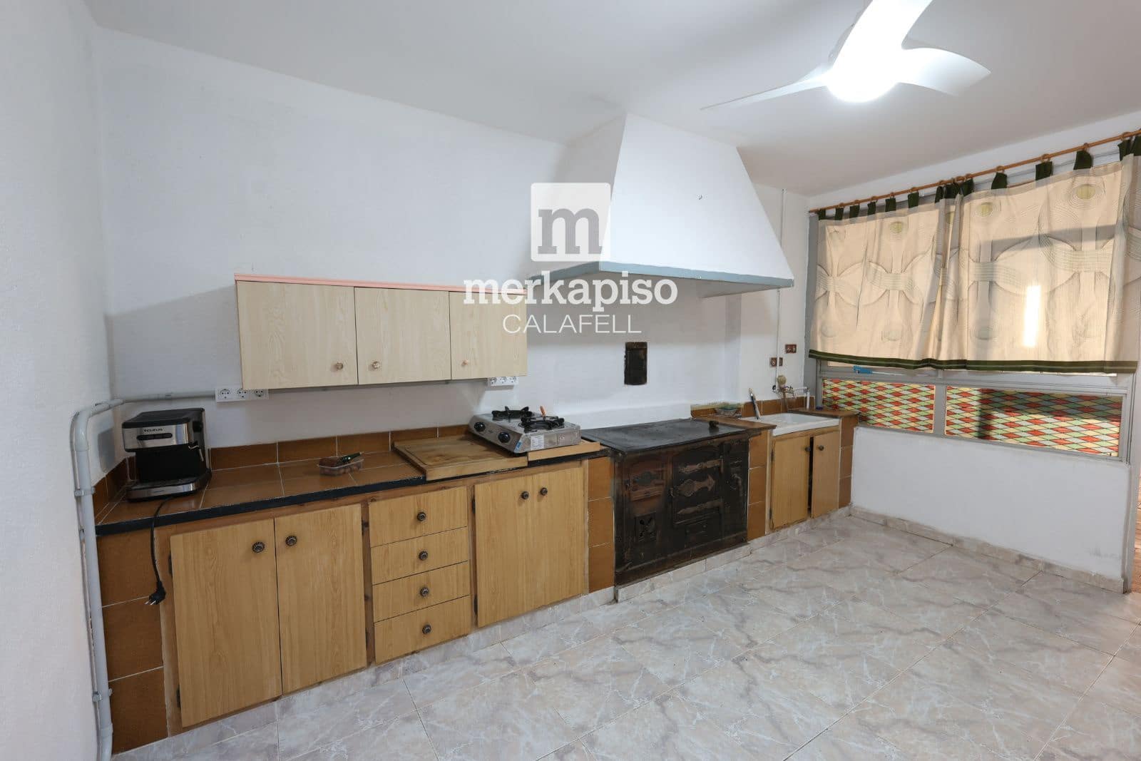 4 bedroom Flat for sale in El Vendrell with garage - € 195,000 (Ref: 9671288)