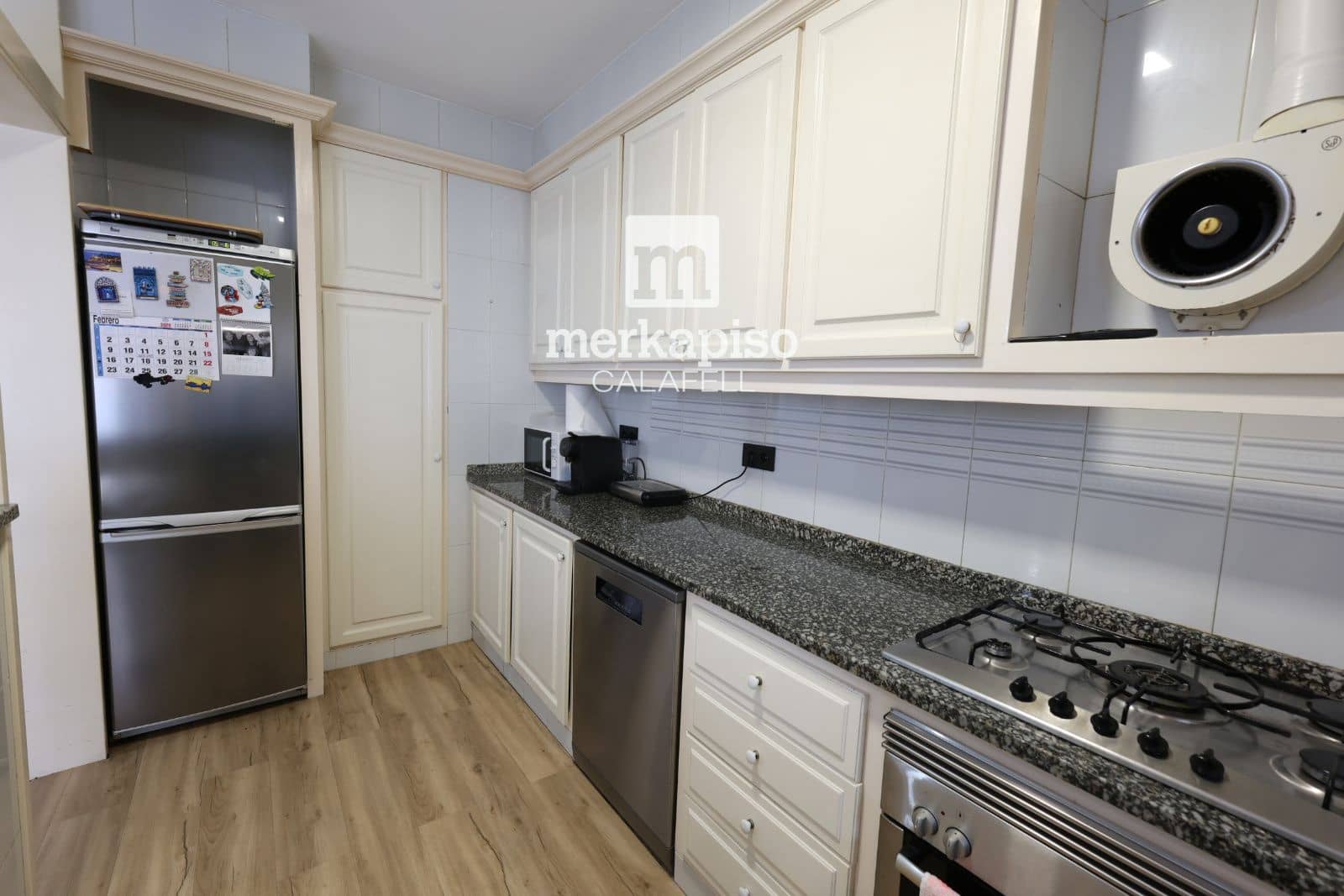 4 bedroom Flat for sale in El Vendrell with garage - € 195,000 (Ref: 9671288)