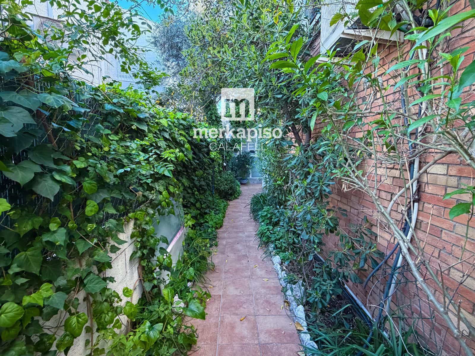 2 bedroom Villa for sale in Calafell - € 219,000 (Ref: 9685735)