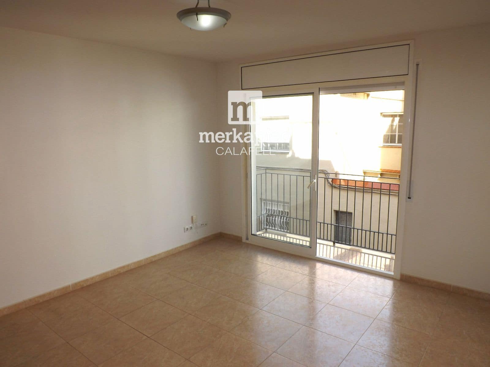 2 soveværelse Lejlighed til salg i Calafell med garage - € 169.500 (Ref: 9687547)