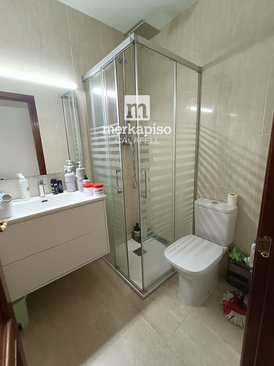 4 bedroom Villa for sale in Segur de Calafell with pool garage - € 310,000 (Ref: 9691473)