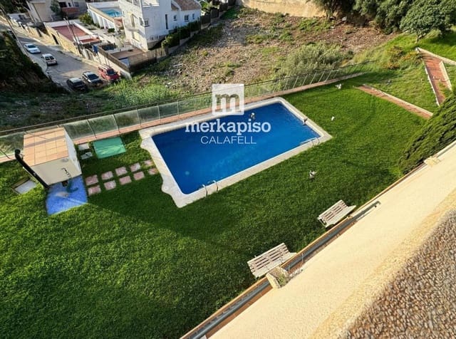 Chalet de 4 habitaciones en Segur de Calafell, Calafell en venta con piscina garaje - 310.000 € (Ref: 9691473)