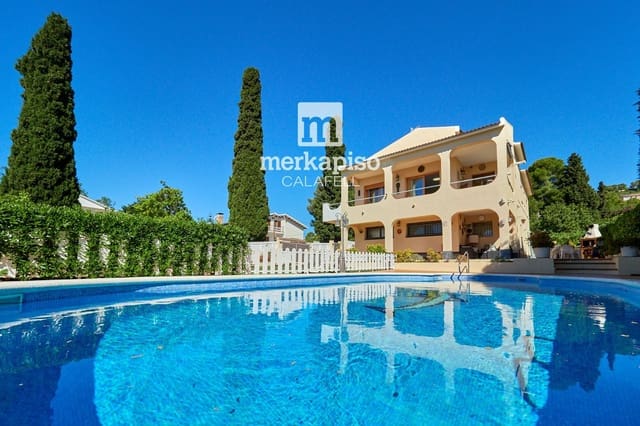 3 soveværelse Villa til salg i El Vendrell med swimmingpool garage - € 435.000 (Ref: 9697777)