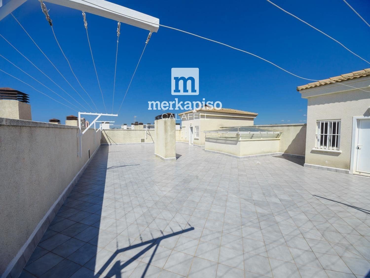 3 makuuhuone Kattohuoneisto myytävänä paikassa Calafell mukana uima-altaan 
autotalli - 365 000 € (Ref: 9707997)