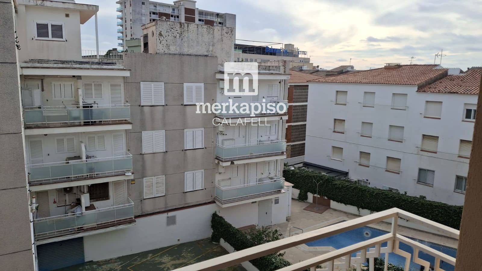 Flat for sale in El Vendrell - € 105,000 (Ref: 9707998)