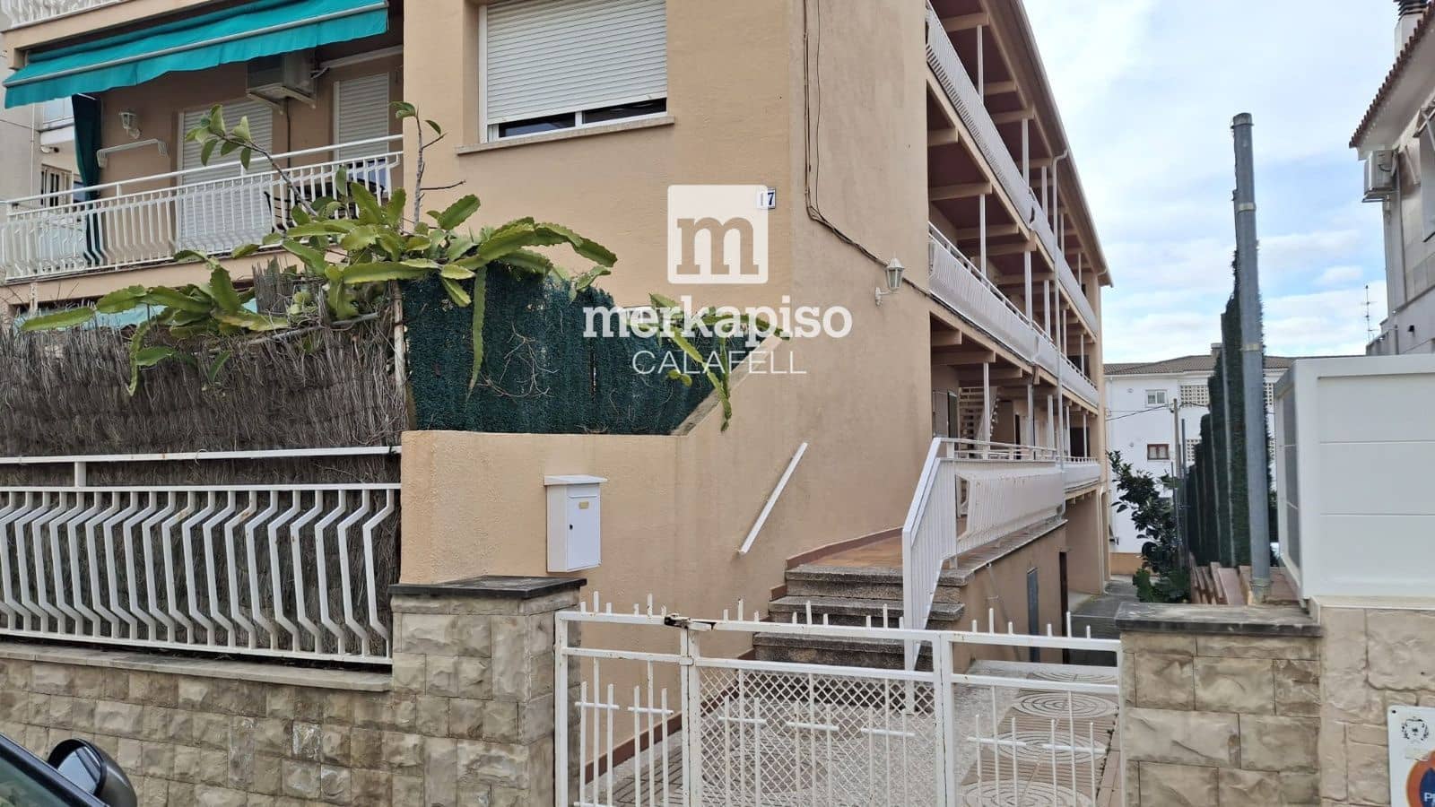 Flat for sale in El Vendrell - € 105,000 (Ref: 9707998)