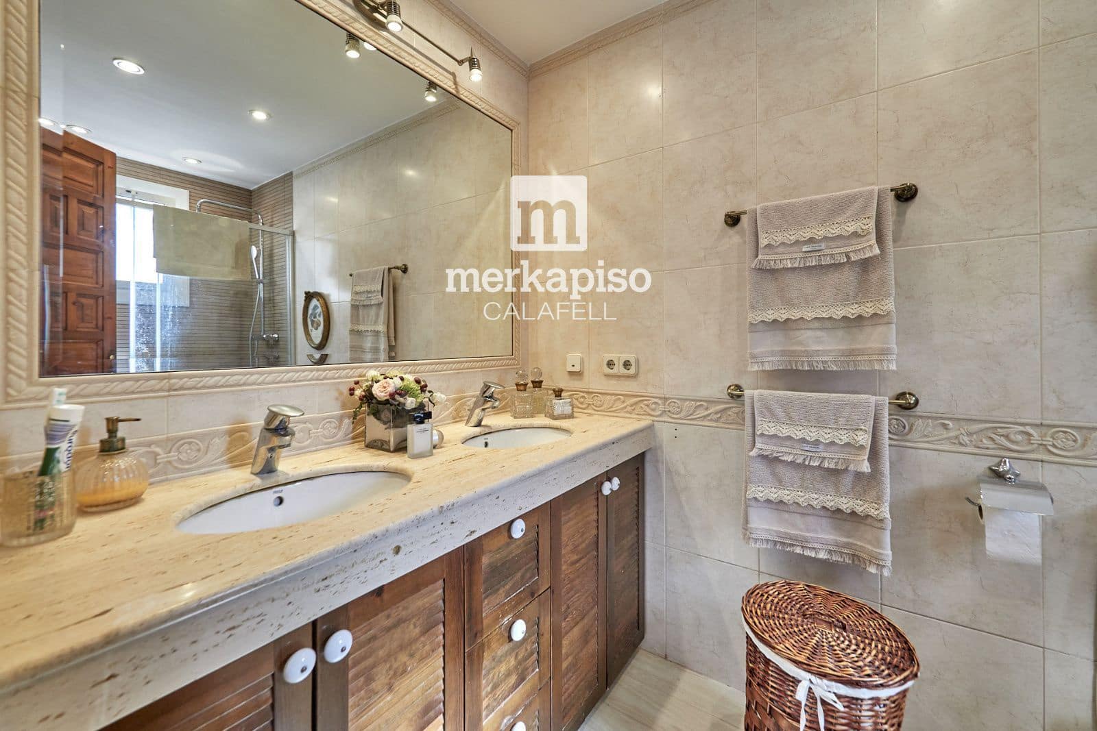 3 soveværelse Byhus til salg i Calafell med swimmingpool garage - € 498.800 (Ref: 9709104)