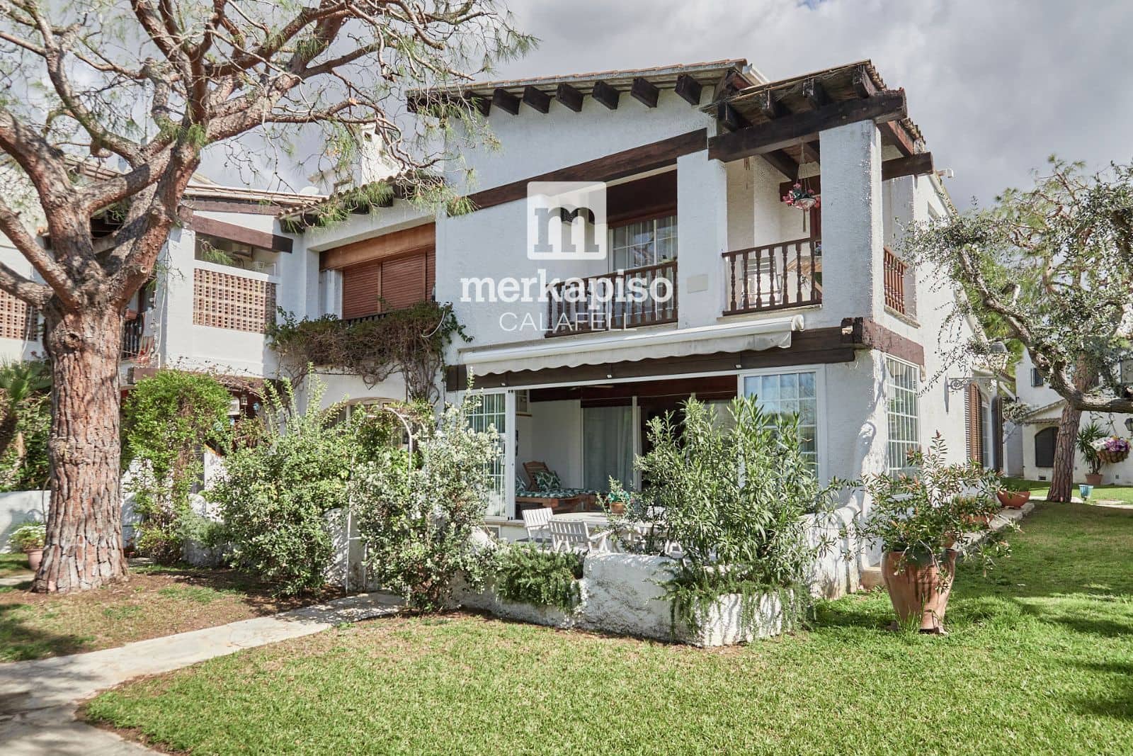 3 soveværelse Byhus til salg i Calafell med swimmingpool garage - € 498.800 (Ref: 9709104)