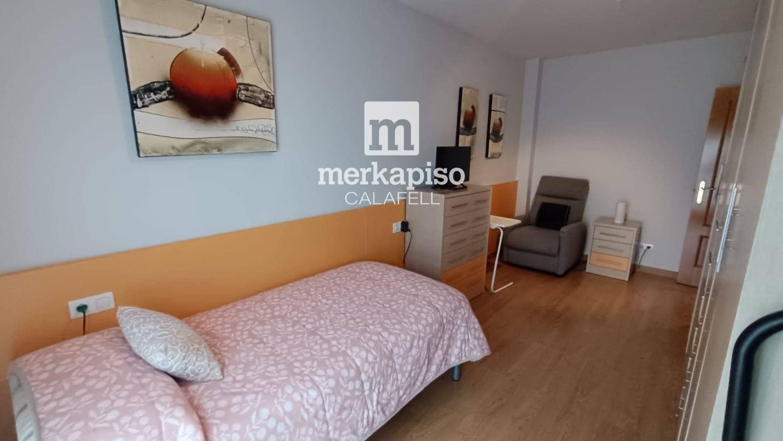 4 bedroom Penthouse for sale in El Vendrell with garage - € 238,500 (Ref: 9726163)