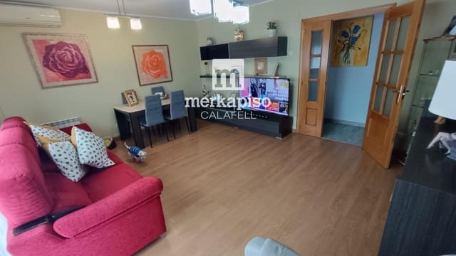 4 bedroom Penthouse for sale in El Vendrell with garage - € 238,500 (Ref: 9726163)