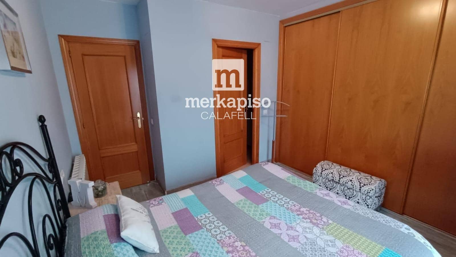 4 bedroom Penthouse for sale in El Vendrell with garage - € 238,500 (Ref: 9726163)