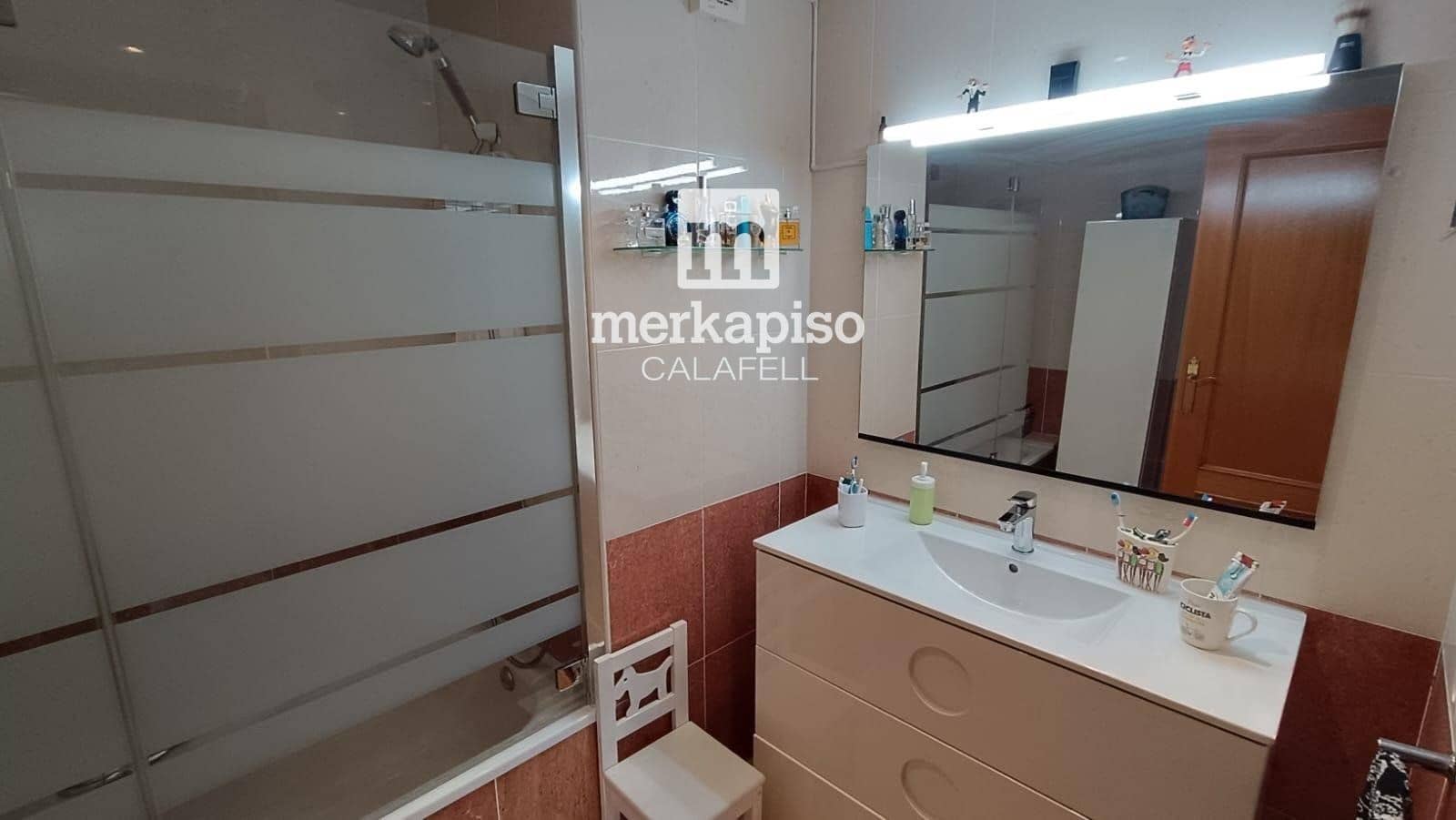 4 bedroom Penthouse for sale in El Vendrell with garage - € 238,500 (Ref: 9726163)