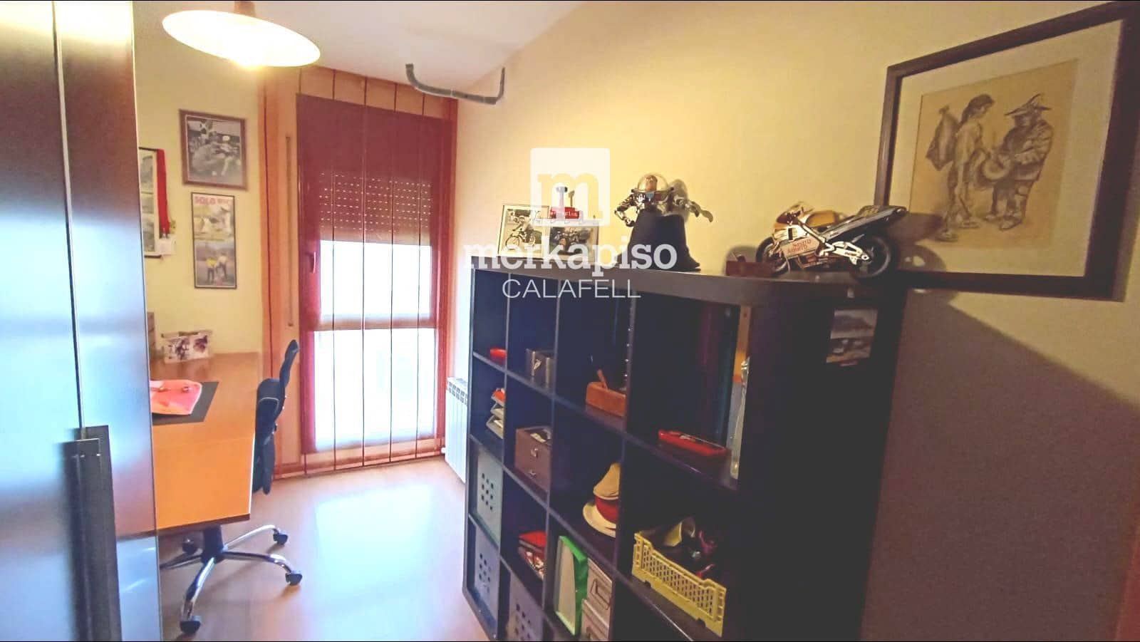 4 bedroom Penthouse for sale in El Vendrell with garage - € 238,500 (Ref: 9726163)