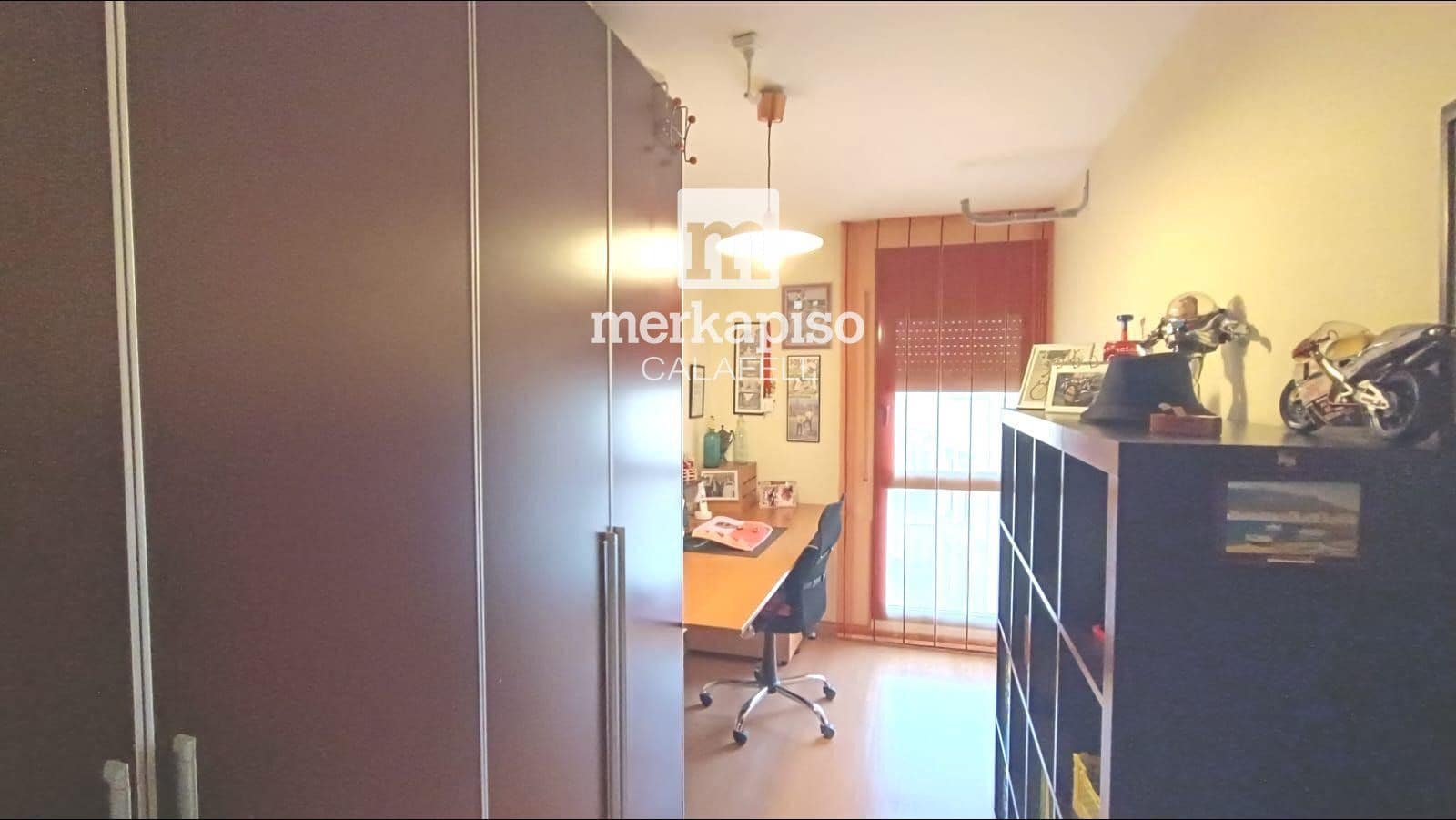 4 bedroom Penthouse for sale in El Vendrell with garage - € 238,500 (Ref: 9726163)