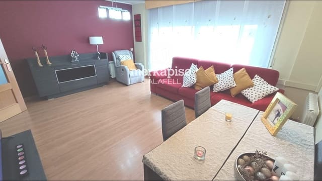 4 bedroom Penthouse for sale in El Vendrell with garage - € 238,500 (Ref: 9726163)