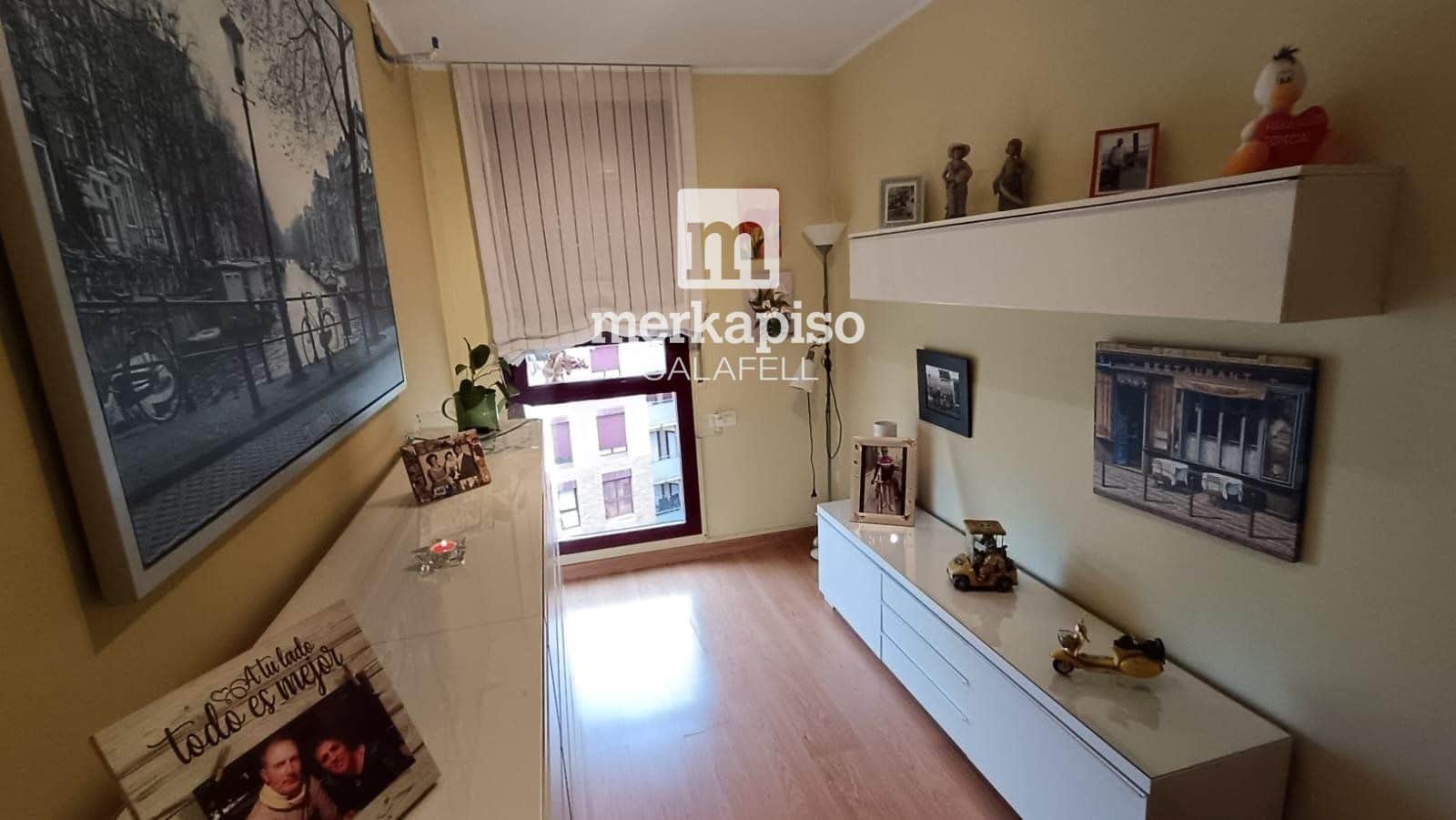 4 bedroom Penthouse for sale in El Vendrell with garage - € 238,500 (Ref: 9726163)
