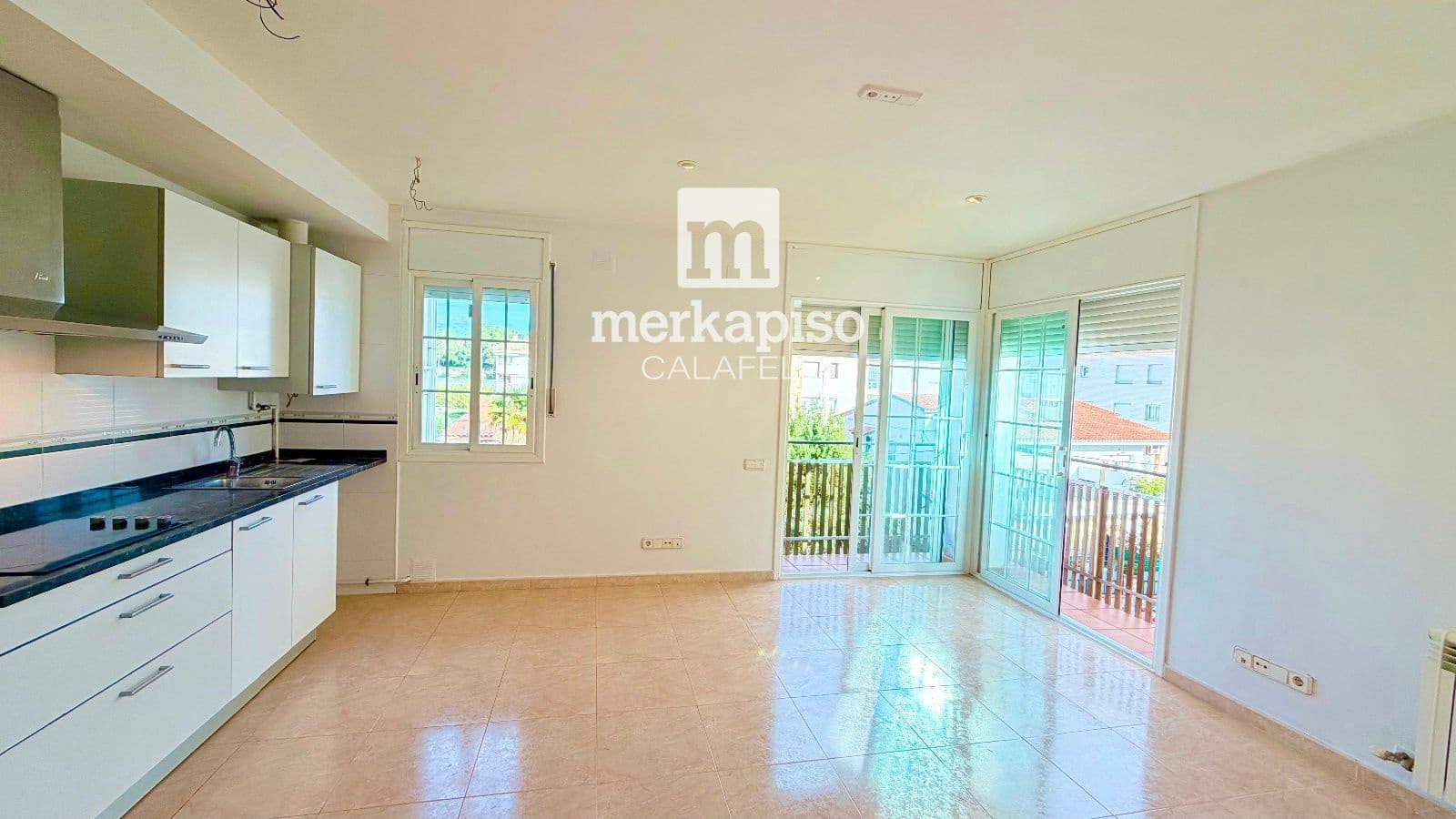 2 bedroom Flat for sale in El Vendrell - € 205,000 (Ref: 9727425)
