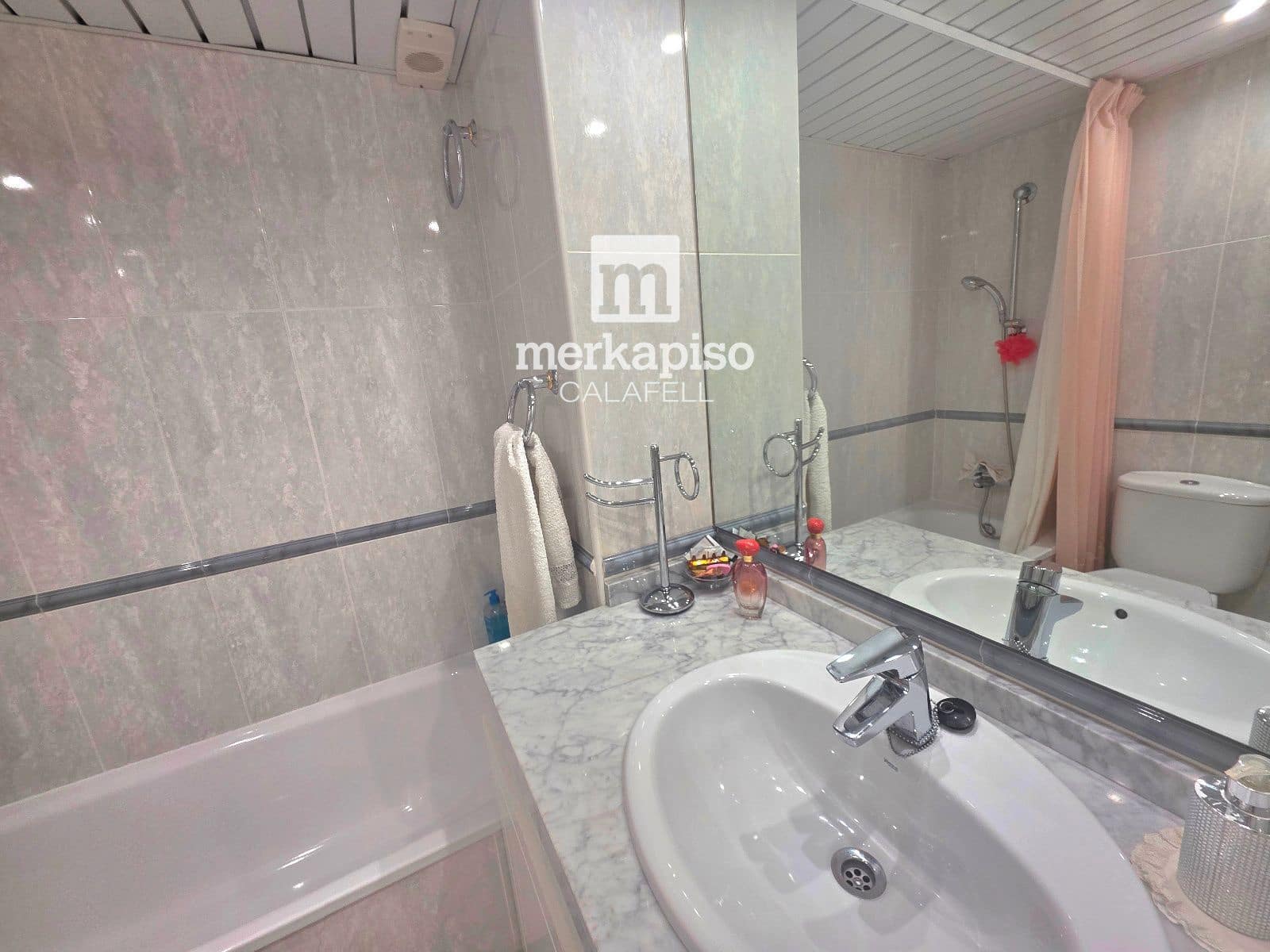 3 bedroom Flat for sale in Torredembarra with pool garage - € 399,000 (Ref: 9731349)