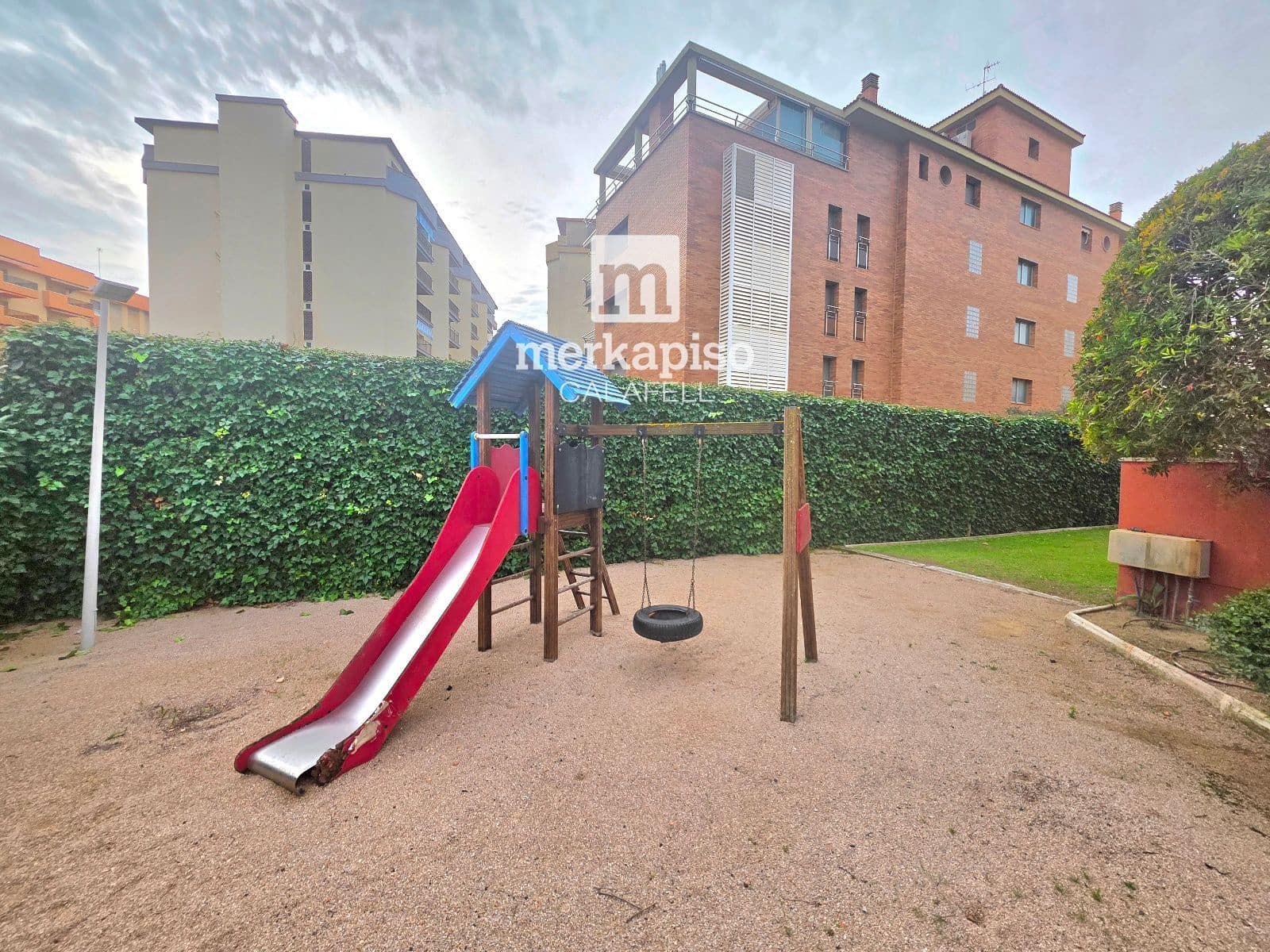 3 bedroom Flat for sale in Torredembarra with pool garage - € 399,000 (Ref: 9731349)