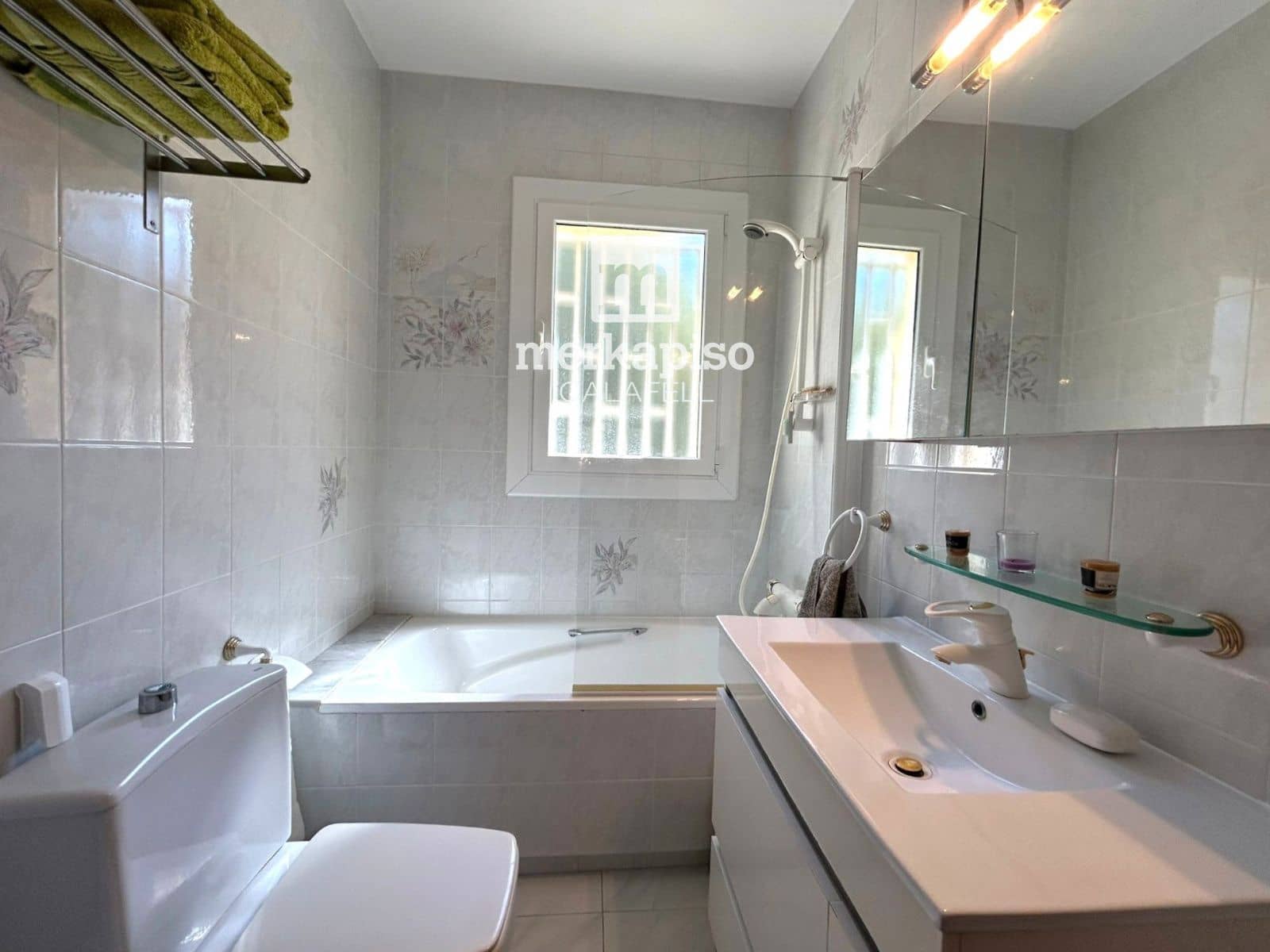 3 bedroom Villa for sale in Calafell with pool garage - € 473,000 (Ref: 9739279)