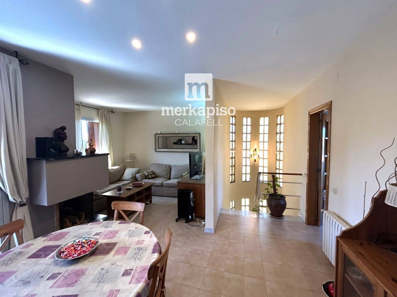 3 bedroom Villa for sale in Calafell with pool garage - € 473,000 (Ref: 9739279)
