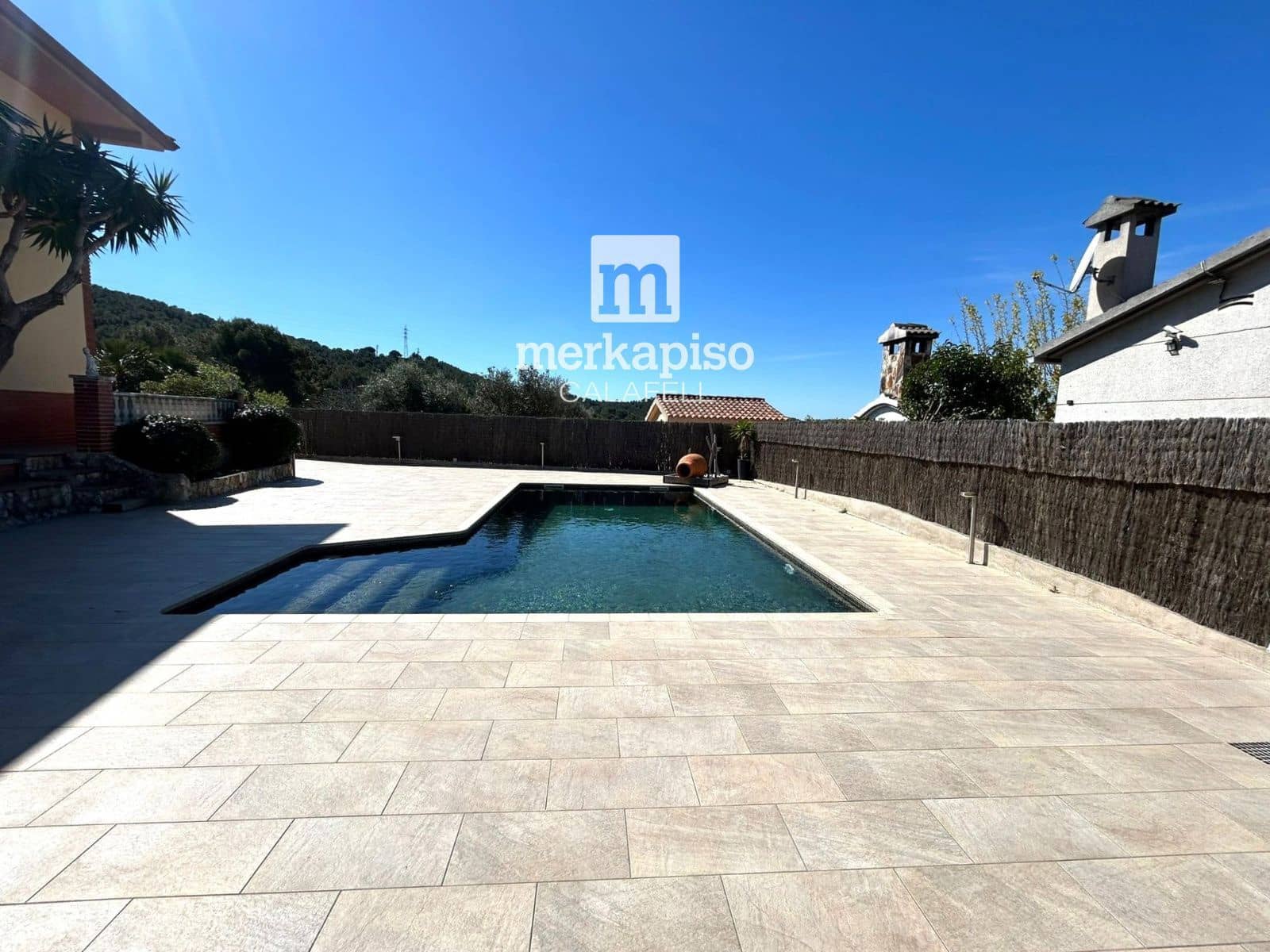 3 bedroom Villa for sale in Calafell with pool garage - € 473,000 (Ref: 9739279)