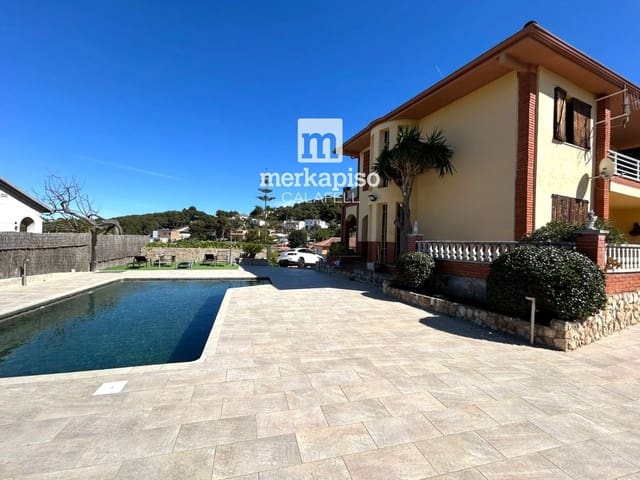 3 Zimmer Villa zu verkaufen in Calafell mit Pool Garage - 473.000 € (Ref: 9739279)