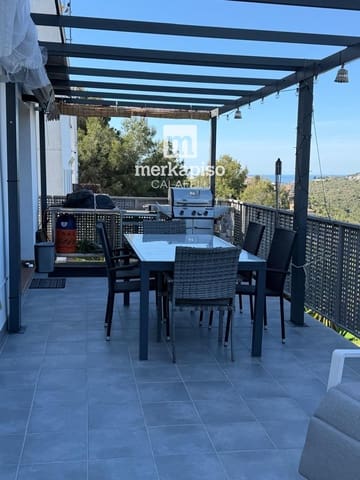 4 slaapkamer Villa te koop in Segur de Calafell, Calafell met zwembad - € 350.000 (Ref: 9753647)