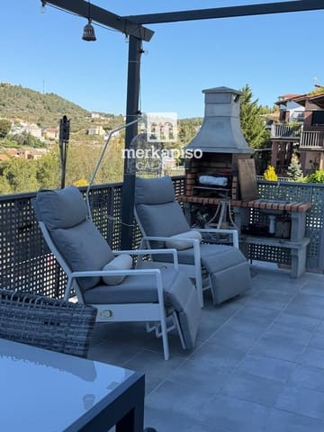4 slaapkamer Villa te koop in Segur de Calafell, Calafell met zwembad - € 350.000 (Ref: 9753647)