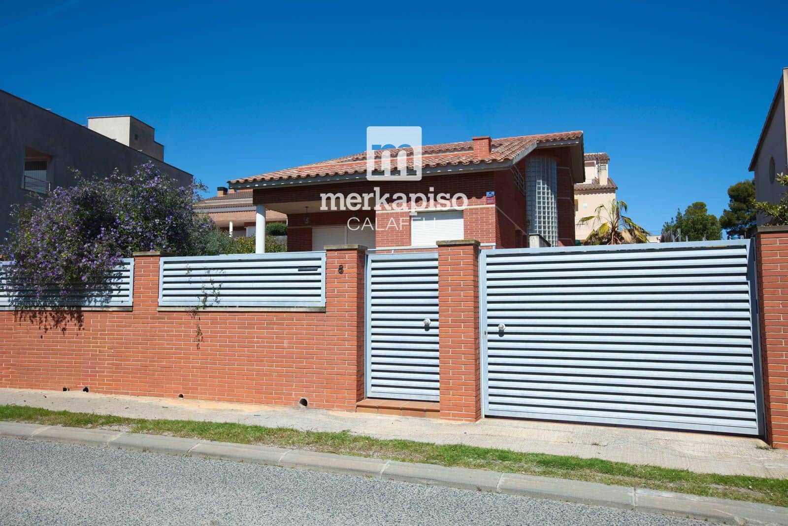 4 slaapkamer Villa te koop in Calafell met garage - € 650.000 (Ref: 9754250)