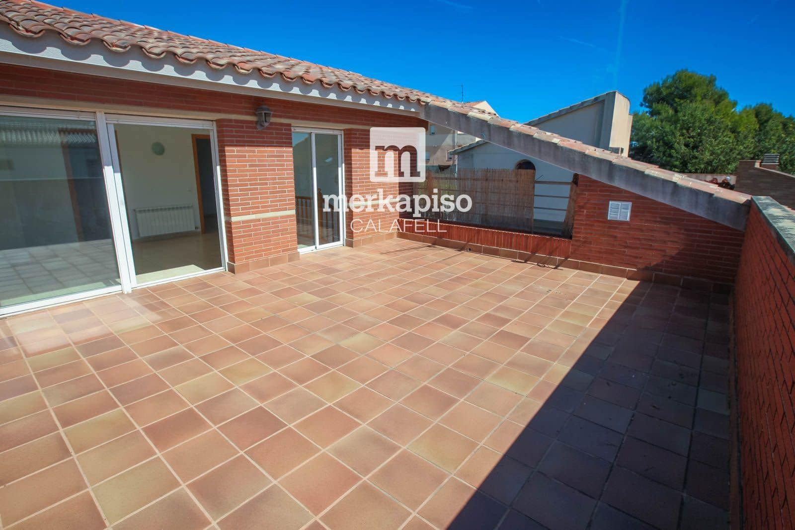 4 slaapkamer Villa te koop in Calafell met garage - € 650.000 (Ref: 9754250)