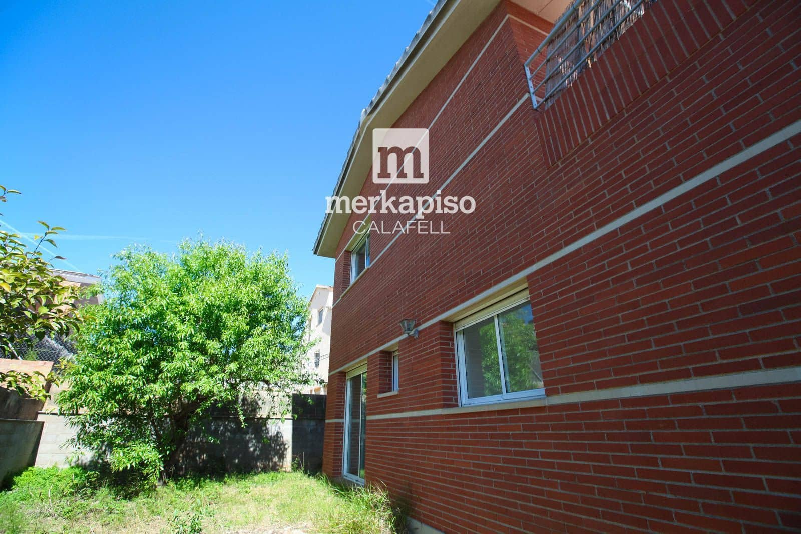 4 slaapkamer Villa te koop in Calafell met garage - € 650.000 (Ref: 9754250)