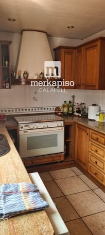 4 slaapkamer Villa te koop in Segur de Calafell, Calafell met zwembad - € 420.000 (Ref: 9769034)