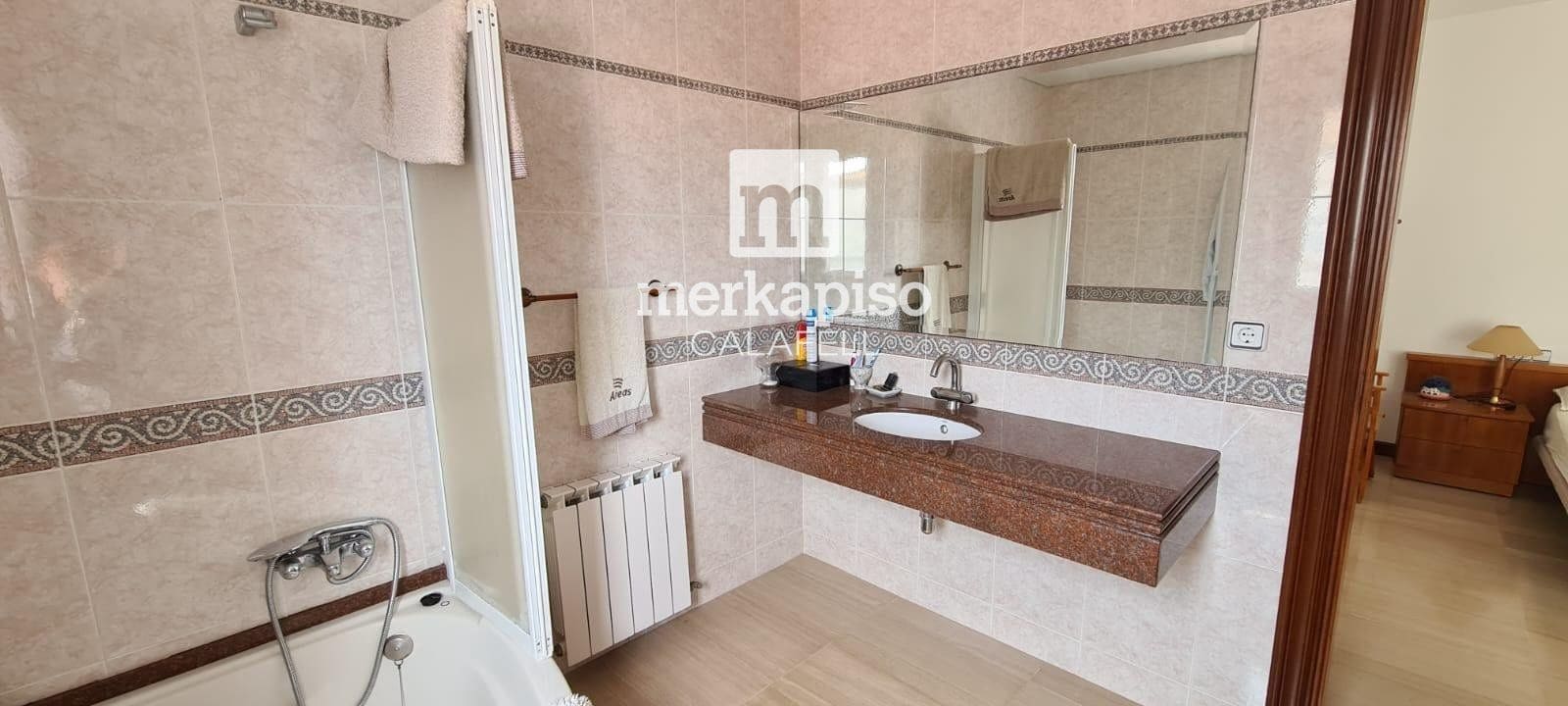 4 camera da letto Villa in vendita in Segur de Calafell con piscina - 420.000 € (Rif: 9769034)