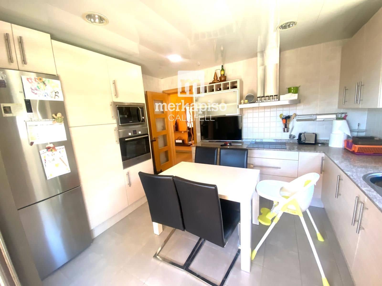 4 sypialnia Willa na sprzedaż w Segur de Calafell z basenem garażem - 475 000 € (Ref: 9777127)