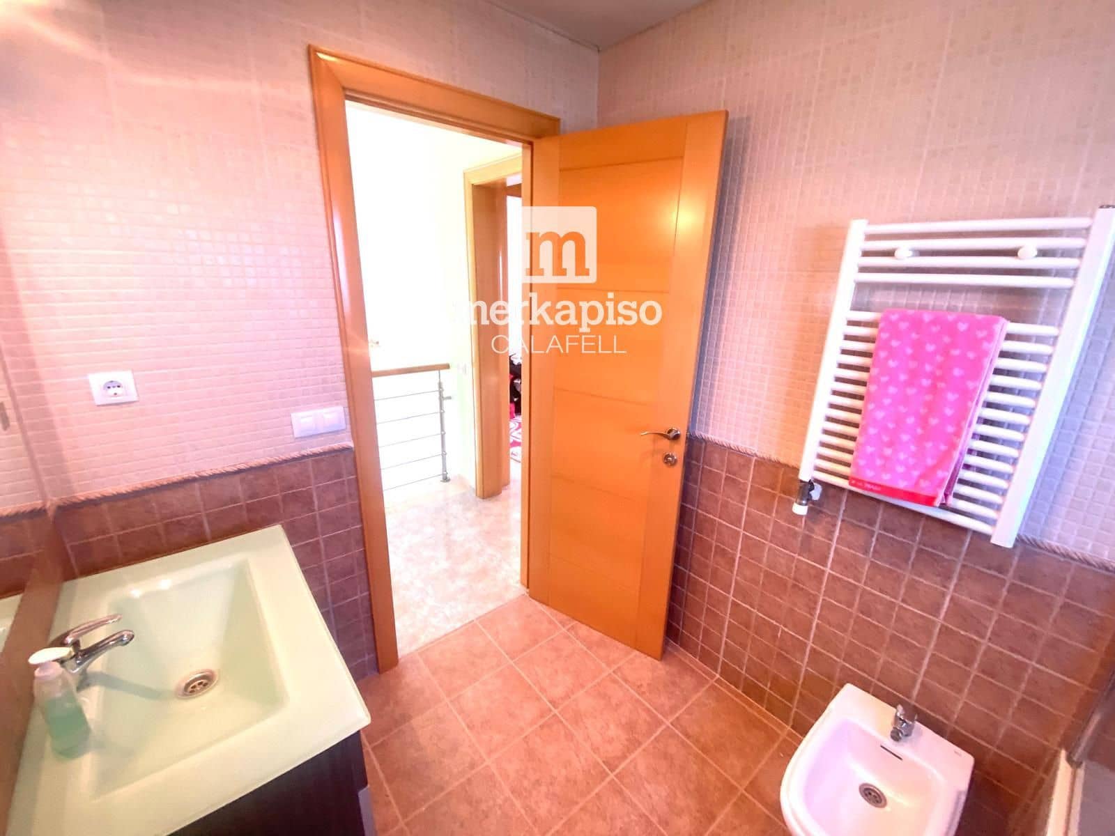 4 sypialnia Willa na sprzedaż w Segur de Calafell z basenem garażem - 475 000 € (Ref: 9777127)