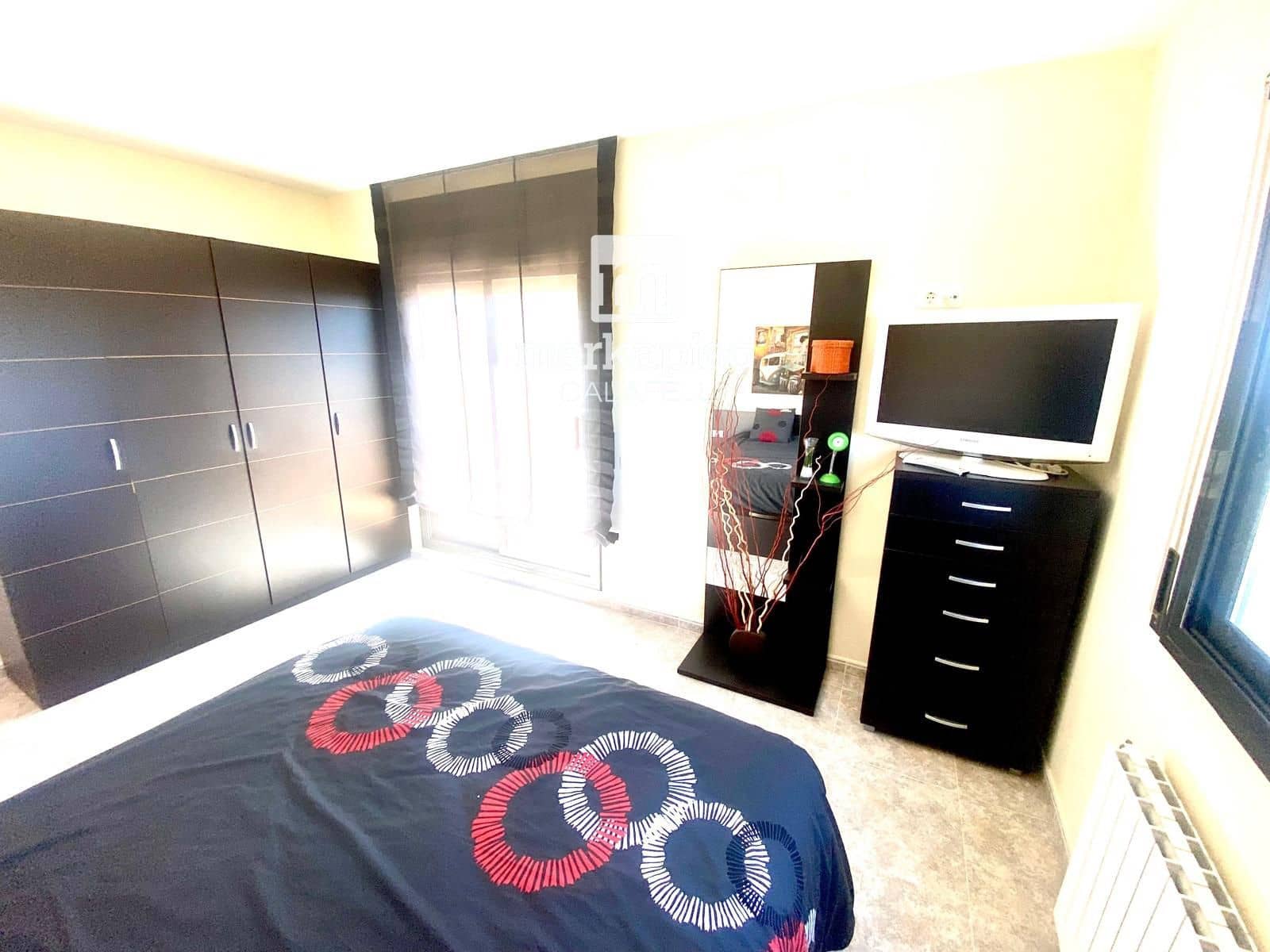 4 sypialnia Willa na sprzedaż w Segur de Calafell z basenem garażem - 475 000 € (Ref: 9777127)