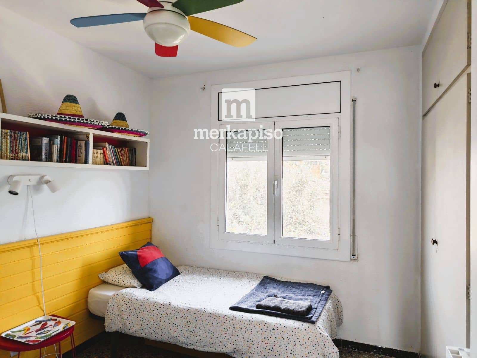 3 bedroom Villa for sale in Bellvei with pool garage - € 350,000 (Ref: 9777128)