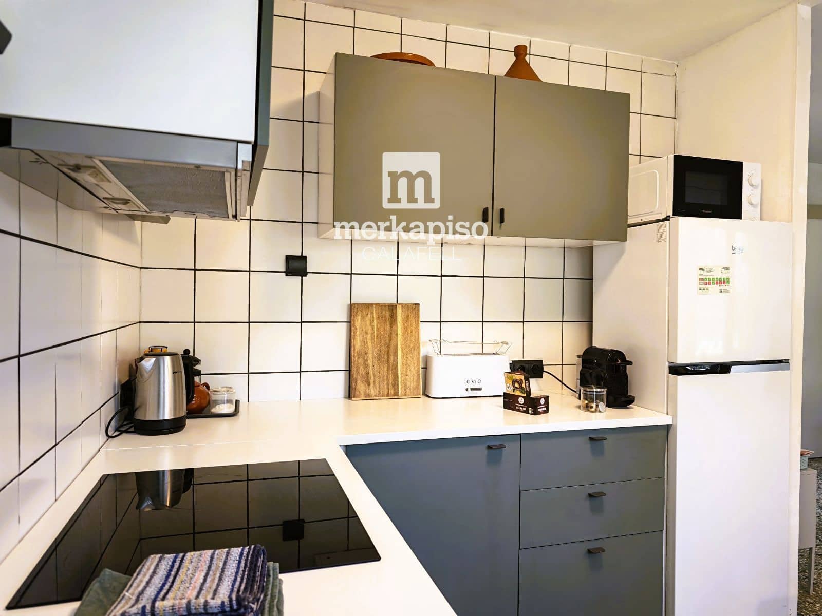 3 bedroom Villa for sale in Bellvei with pool garage - € 350,000 (Ref: 9777128)