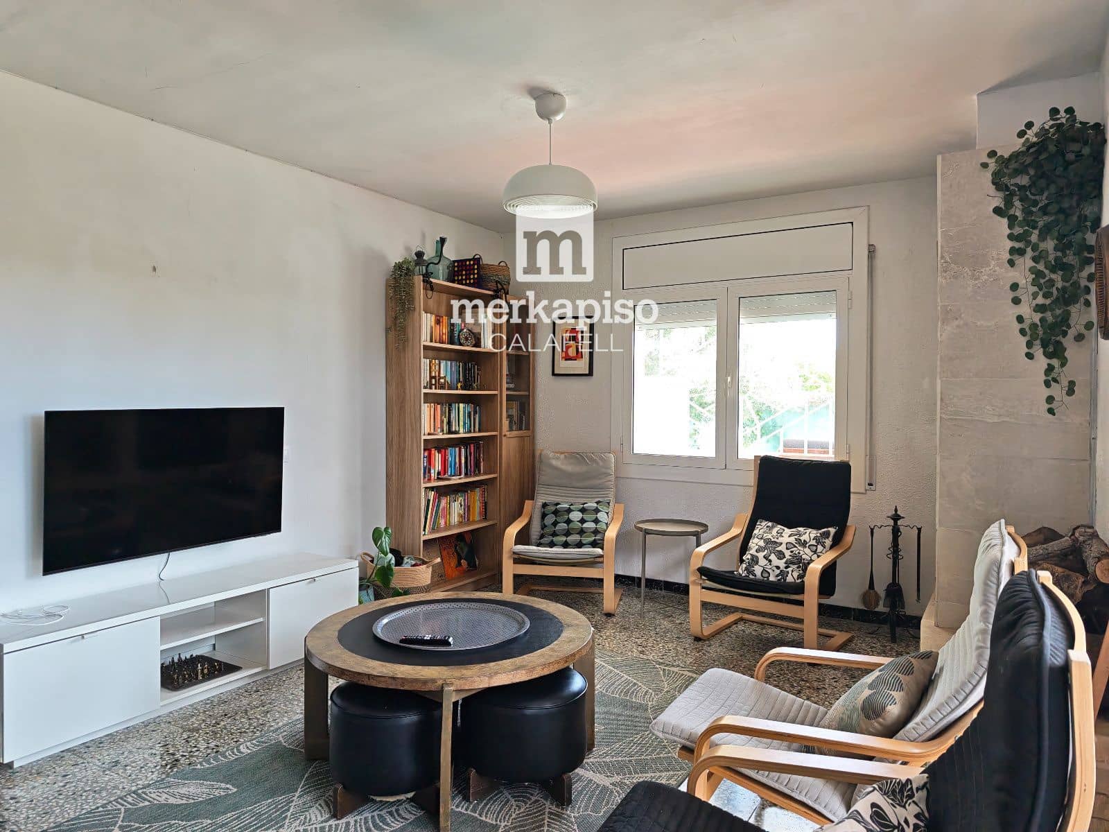 3 bedroom Villa for sale in Bellvei with pool garage - € 350,000 (Ref: 9777128)