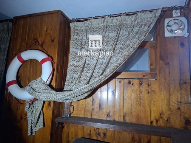 Commercieel te koop in Torredembarra - € 68.000 (Ref: 9777129)