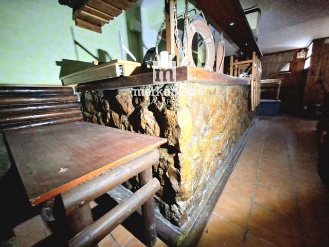 Commercieel te koop in Torredembarra - € 68.000 (Ref: 9777129)